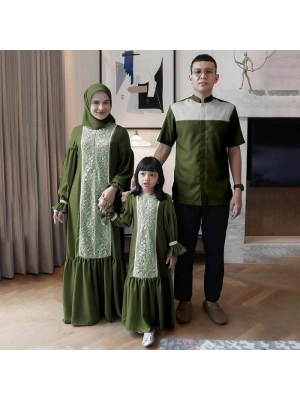 Couple Muslim Family Madinah