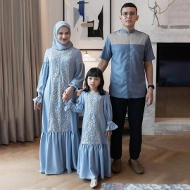 Couple Muslim Family Madinah