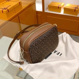 Tas selempang bella import Tas selempang bella import