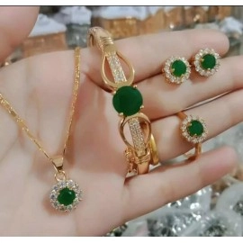 Set Perhiasan Dewasa Permata Hijau Anti Karat dan luntur 045