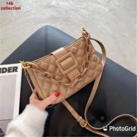Neww Tas selempang Wanita Semi kulit / Slingbag wanita / Tas wanita kekinian / Bisa COD Neww Tas selempang Wanita Semi kulit / Slingbag wanita / Tas wanita kekinian / Bisa COD