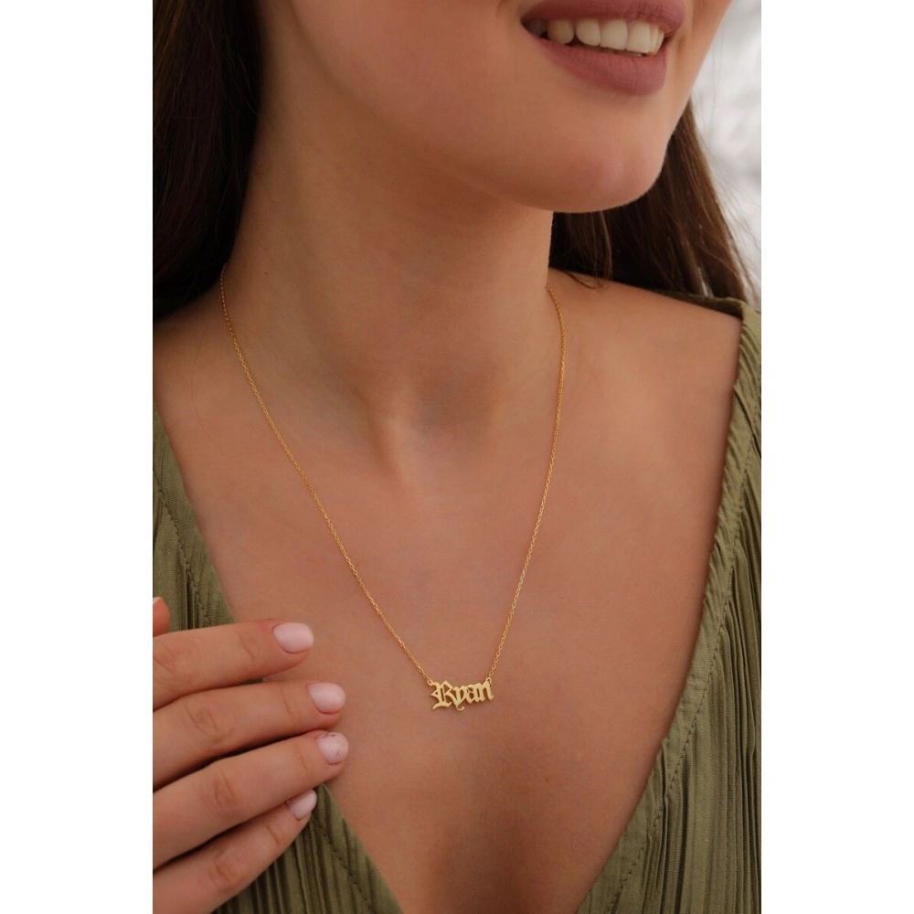 Kalung Nama - Zedd Jewelry: Warna Silver Dan Emas Tahan Lama Anti Karat - Ryan Necklace: Titanium 18K Gold Plated Kalung Nama - Zedd Jewelry: Warna Silver Dan Emas Tahan Lama Anti Karat - Ryan Necklace: Titanium 18K Gold Plated